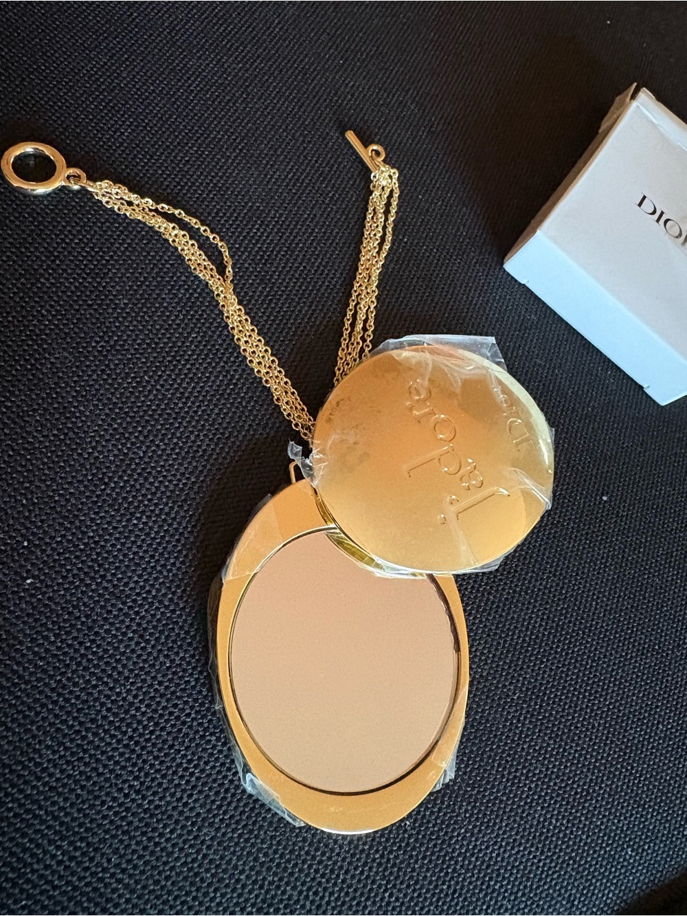 Unique J’adore Dior oval bracelet/mirror - Picture 4 of 6